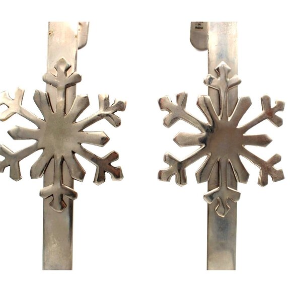 Christmas Wreath Holders Set of 2 Metal Snowflake Winter Decor Over Door 14 Inch - Picture 3 of 13